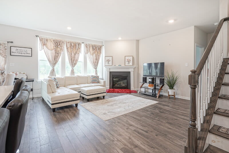32 Westmont Dr – photo 3
