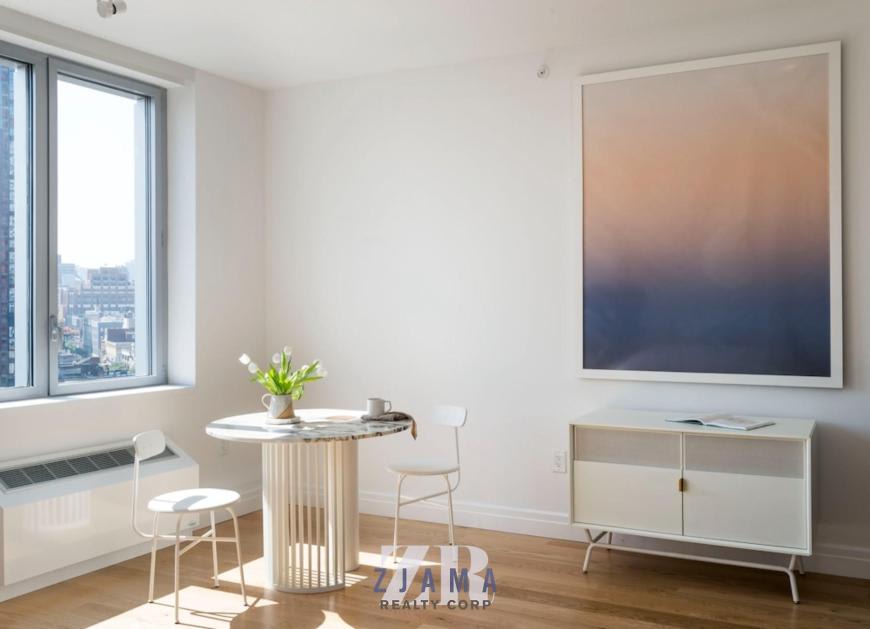 300 Ashland Place – photo 2