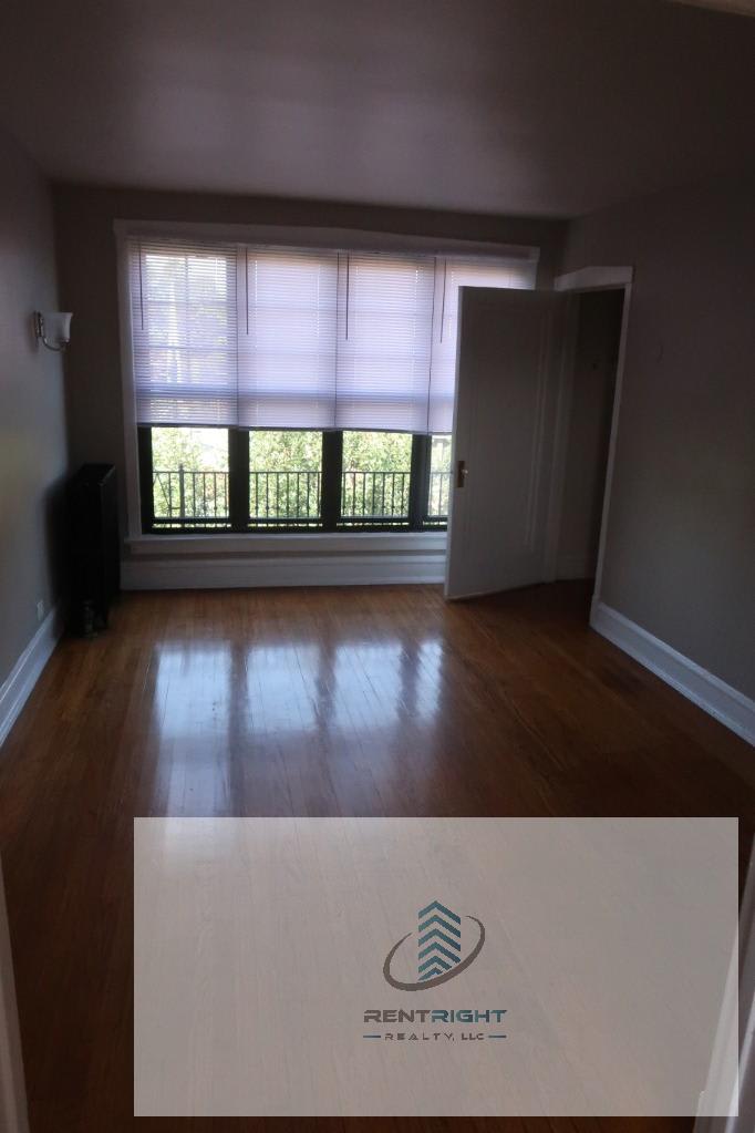 1749 West Devon Avenue – photo 2