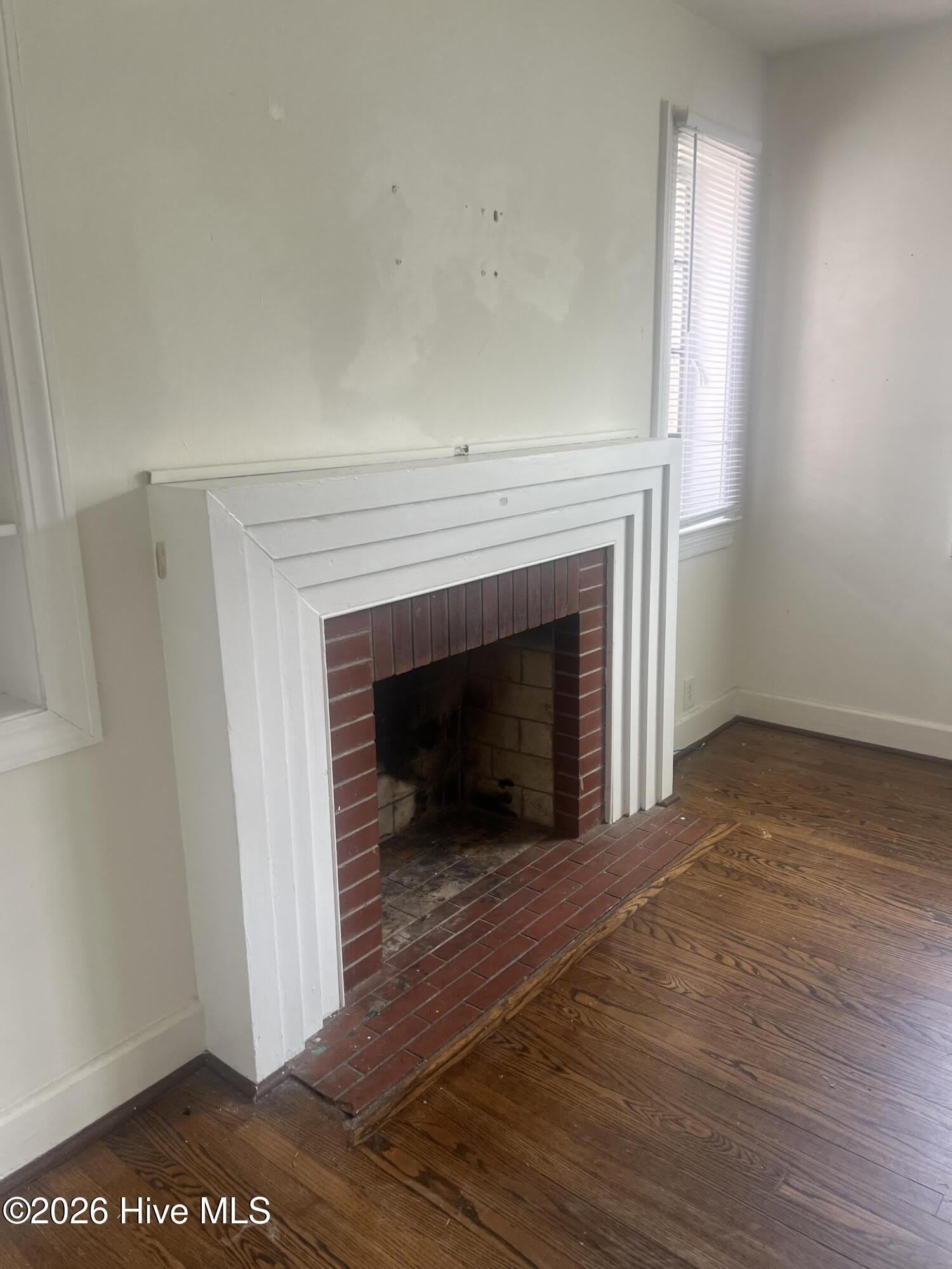 609 E 11th Street – photo 5
