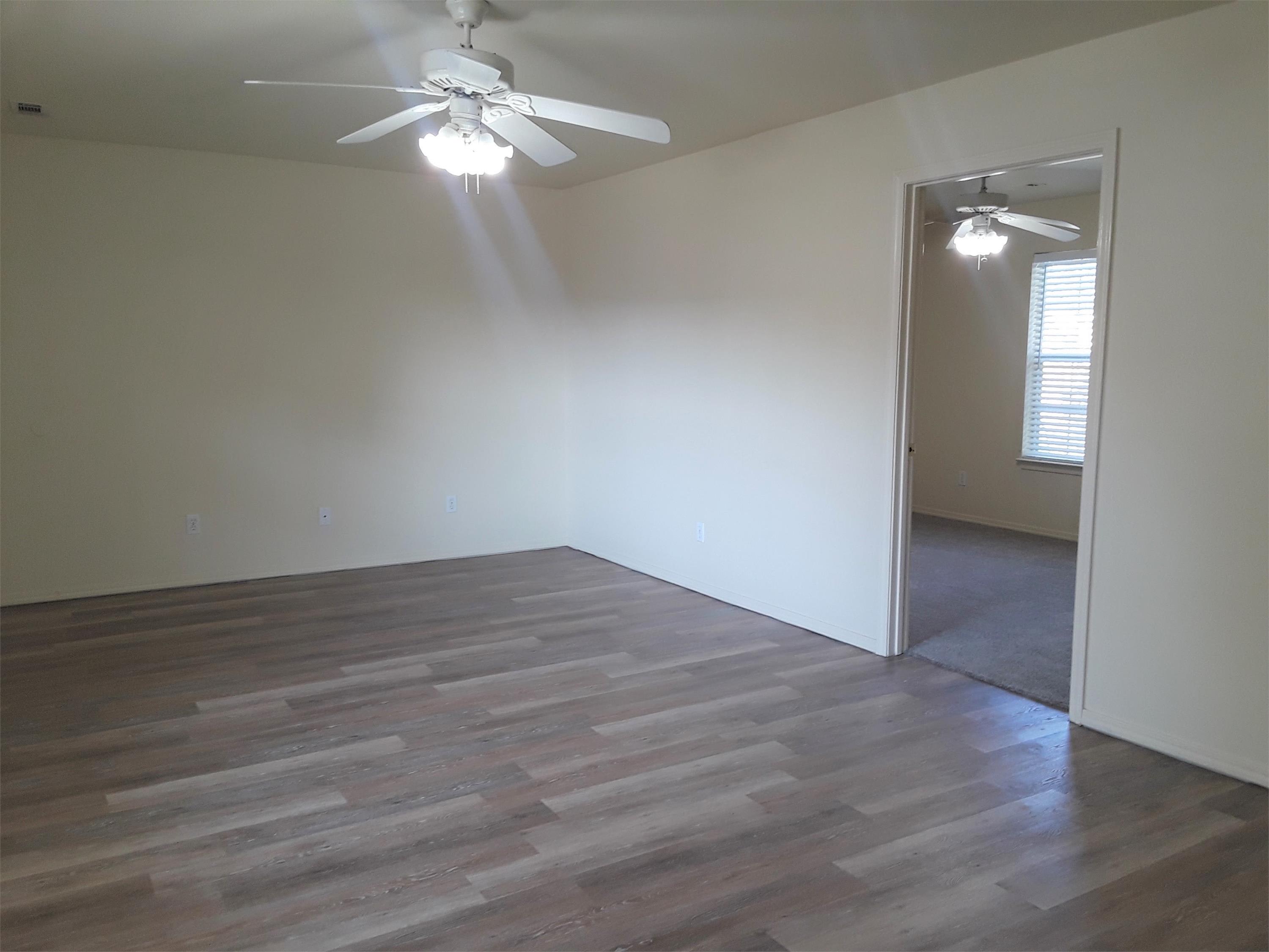 1211 N Oakland Apt. #3 – photo 5