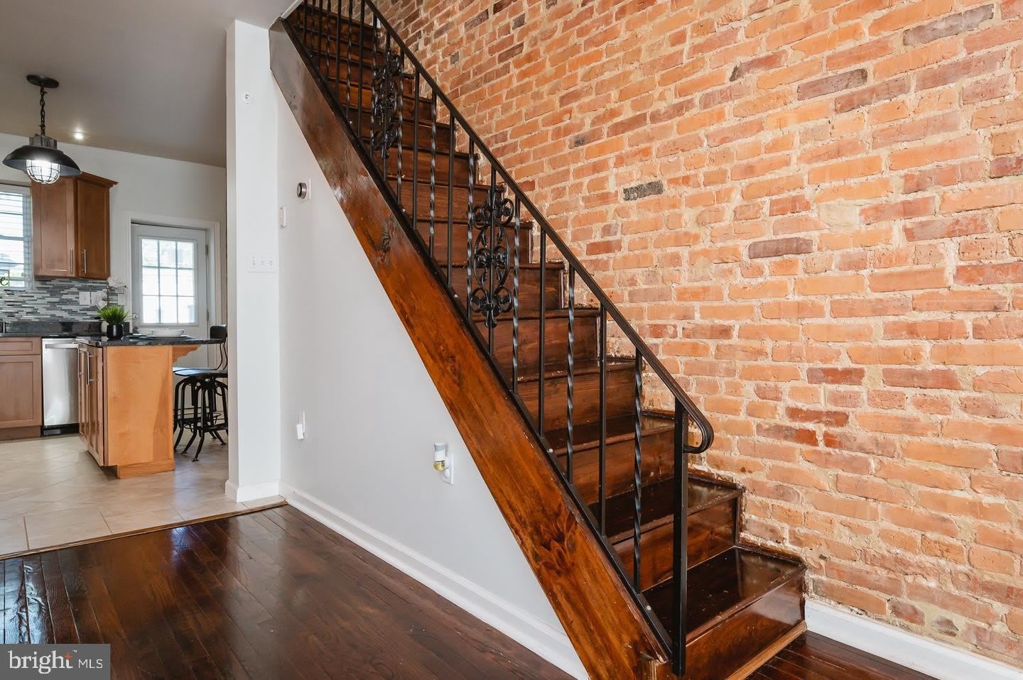 618 S NEWKIRK Street – photo 5