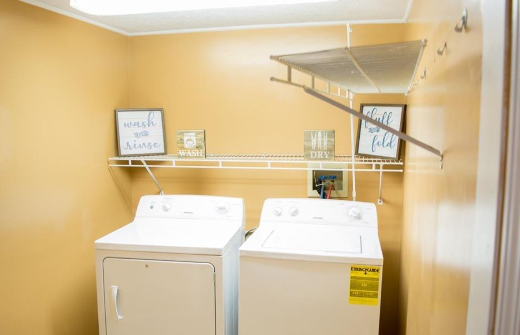 5 Bedroom 2 Bath House Available For The 2026 2027 Lease Term – photo 4