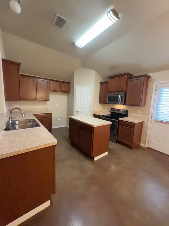 7306 Mistletoe Trail – photo 2