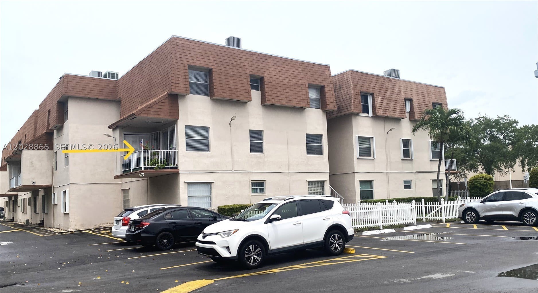 1570 W 46Th St – photo 2