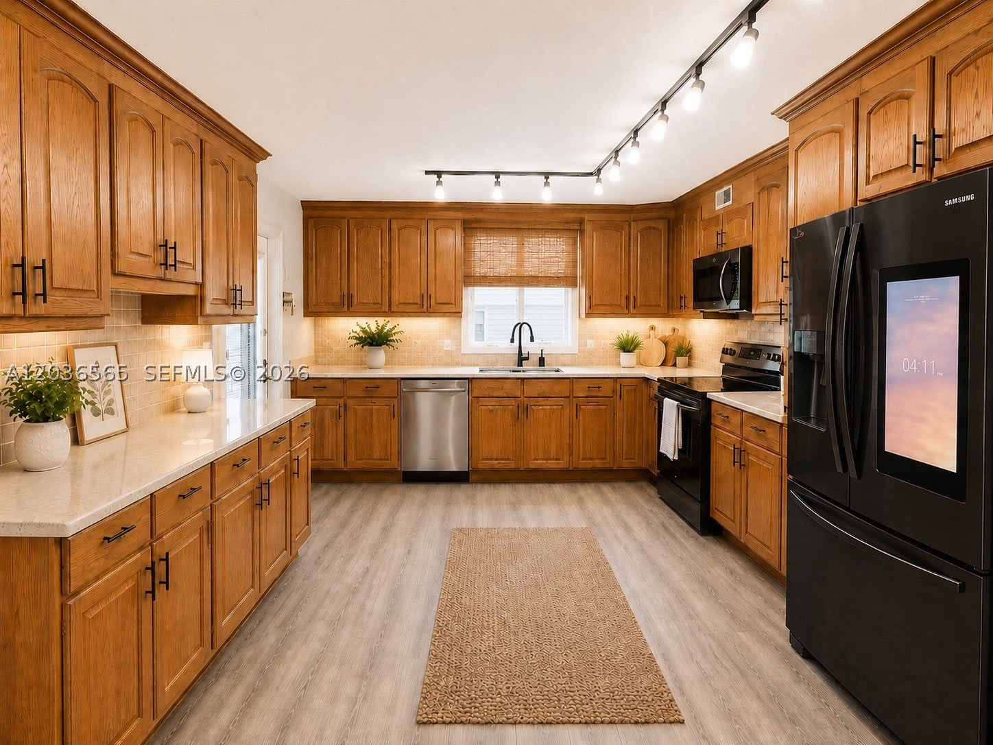 306 Circle Dr S – photo 3