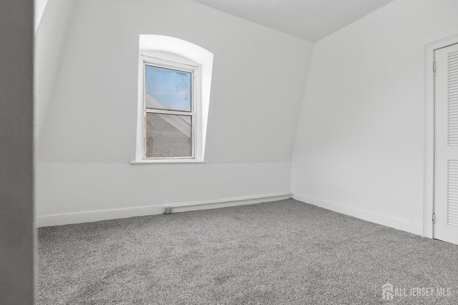 120 S Broadway – photo 5
