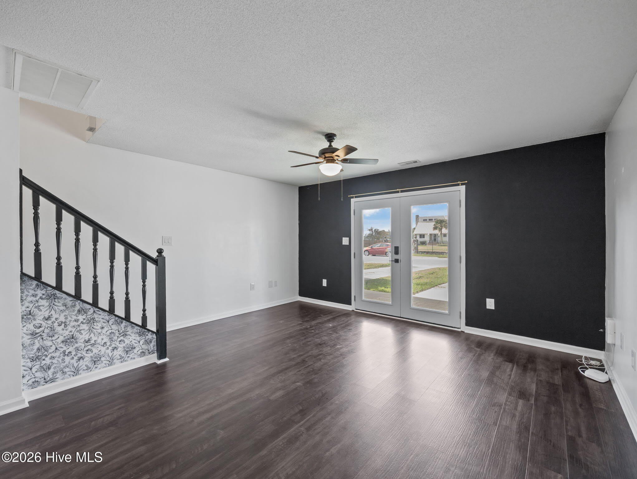 92 Shoreline Drive – photo 2