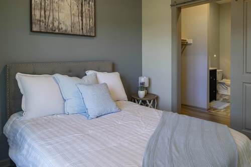 Vita of New Whiteland – photo 4