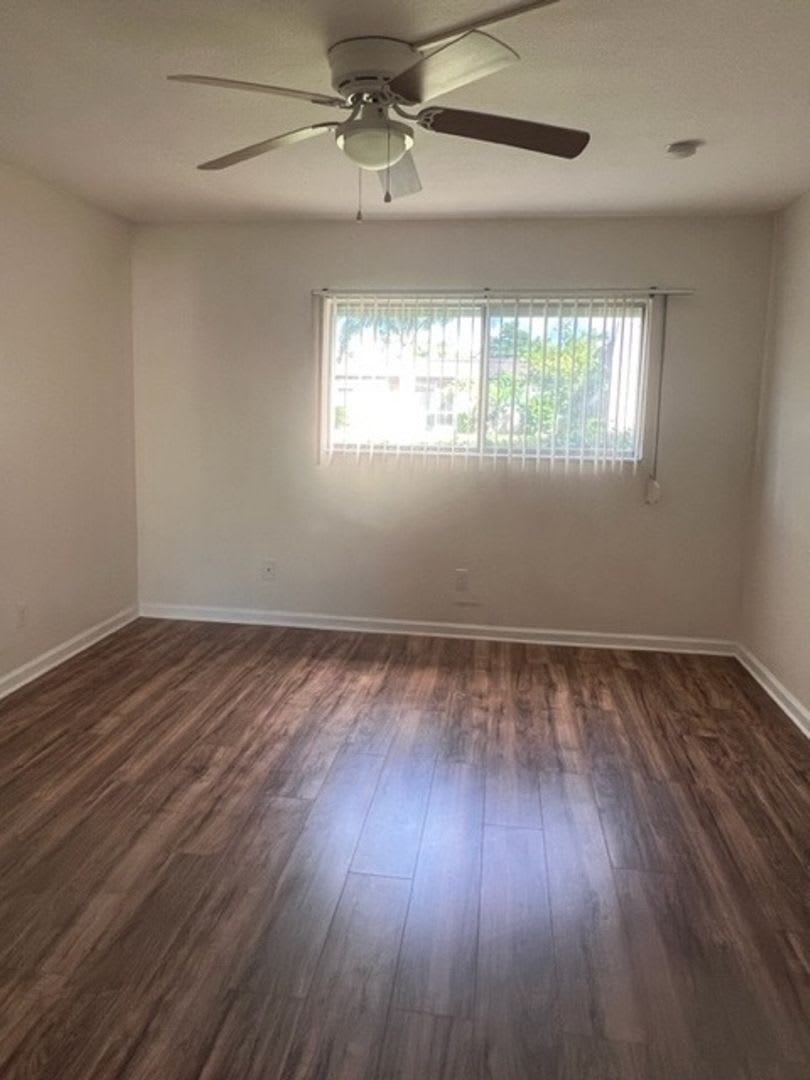 Charming 2BR/2BA Ground-Level Condo in South Pointe Villas – Fort Myers, FL – photo 5