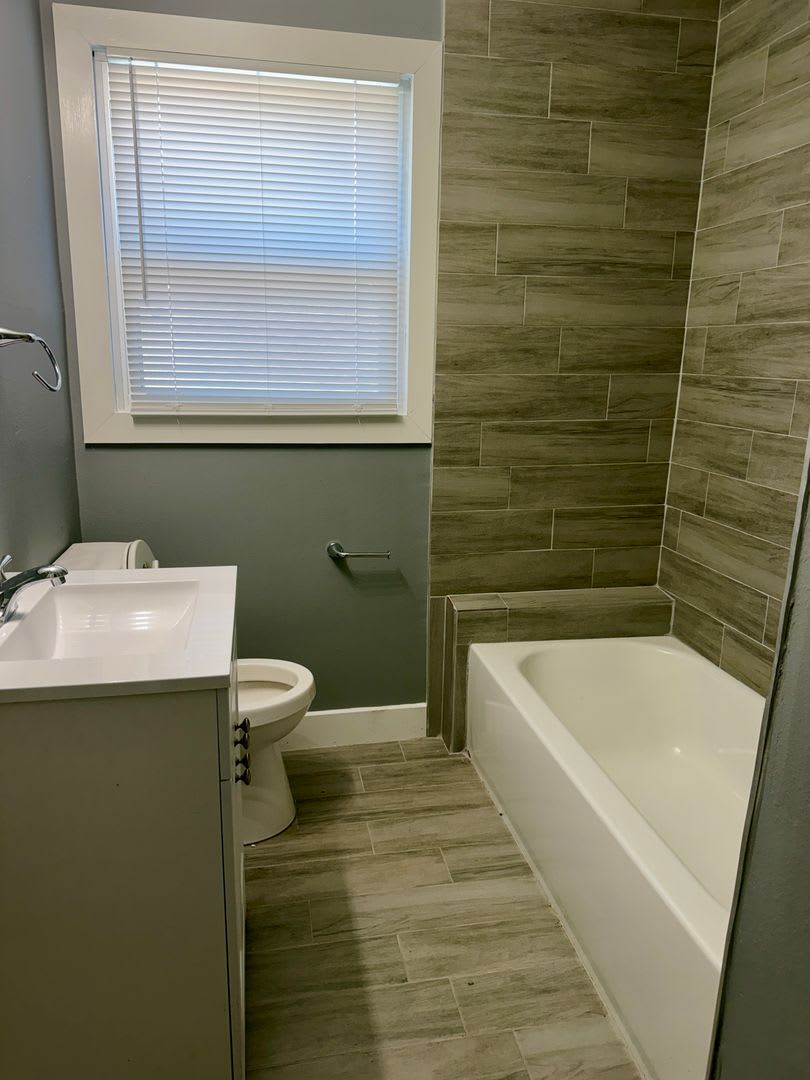 101 E Merrick – photo 2