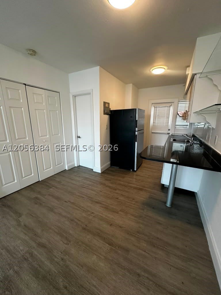 300 74th St – photo 4