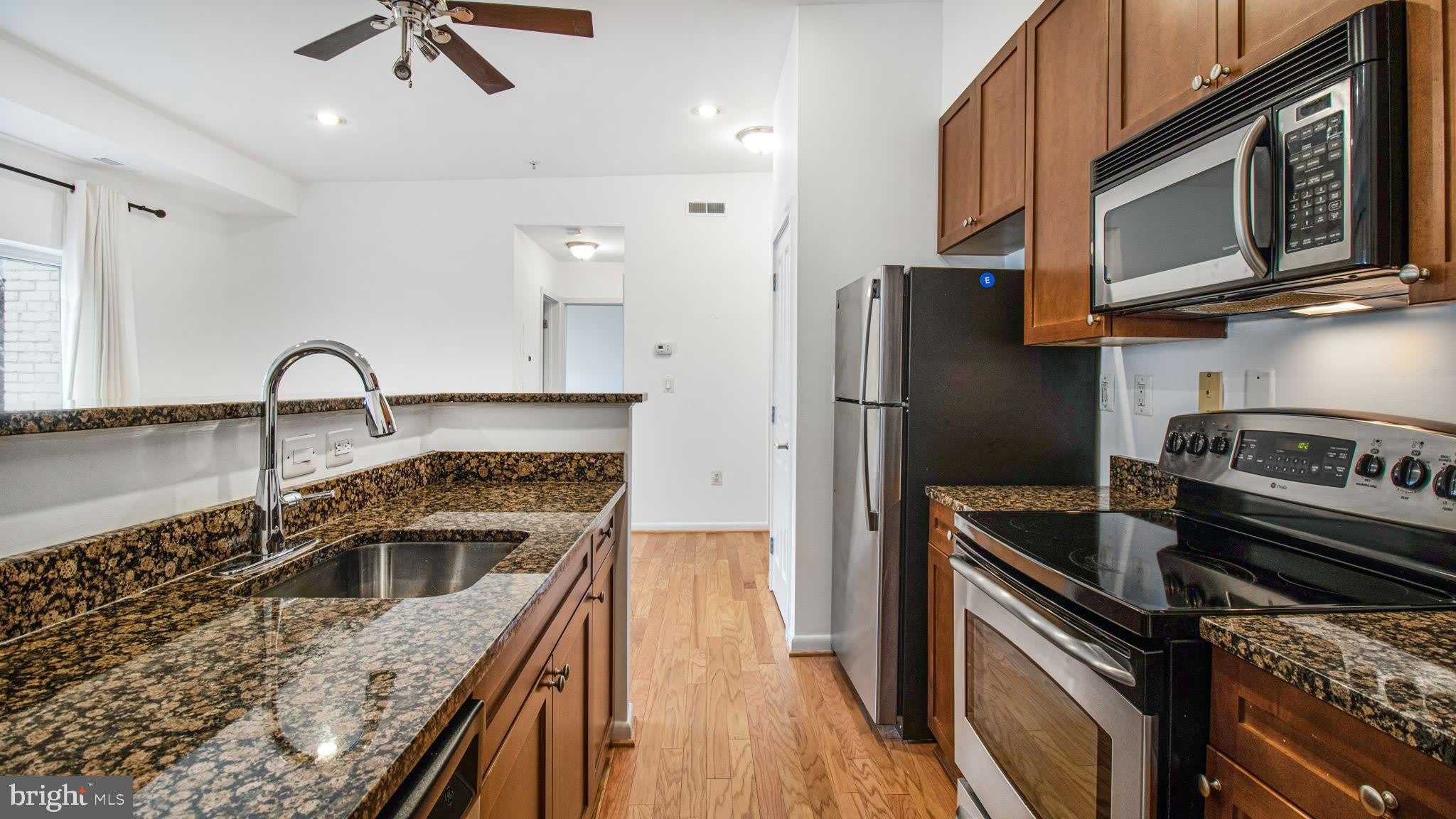 1501 27TH Street SE – photo 3
