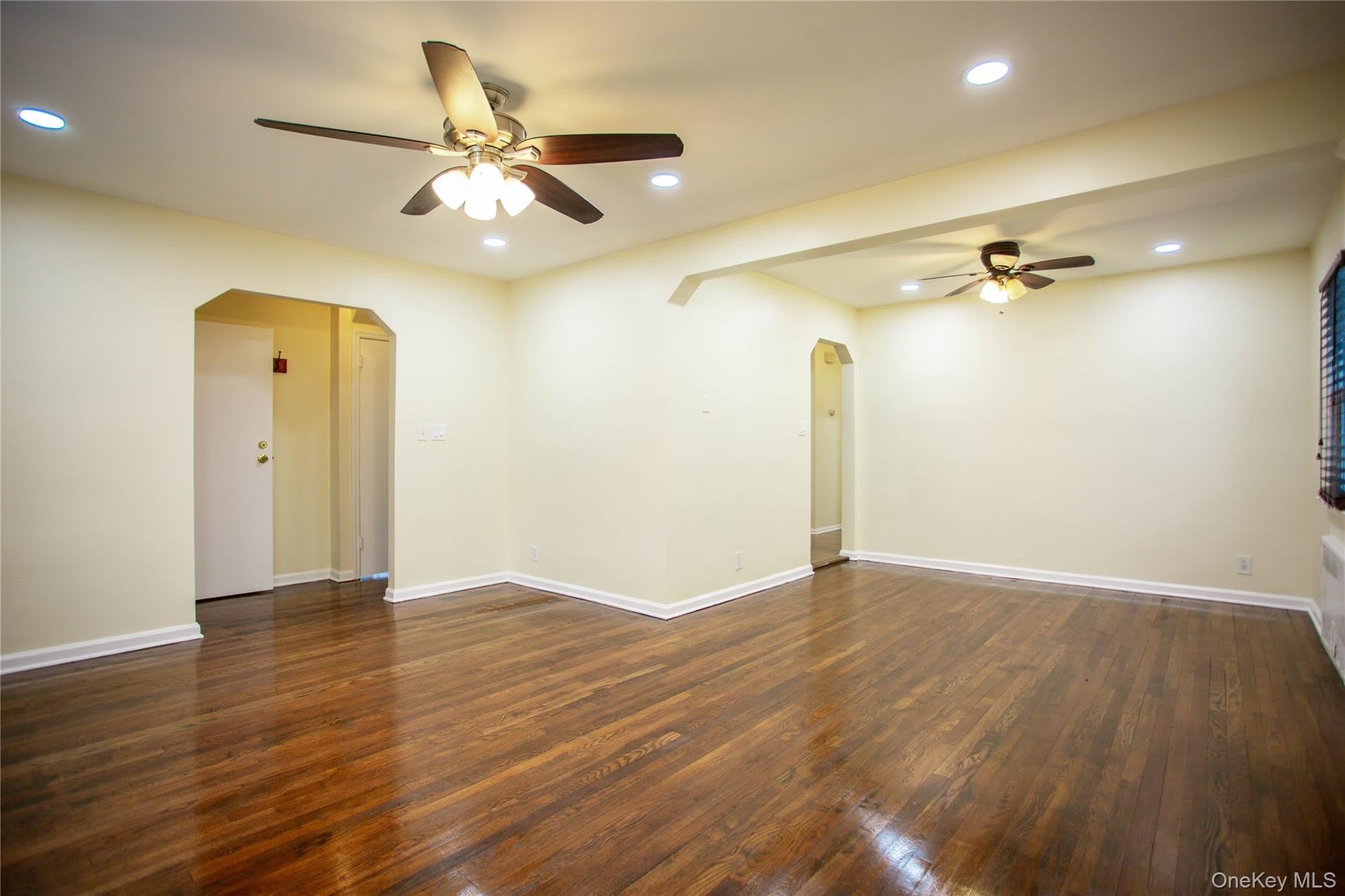 193 Nassau Boulevard – photo 4