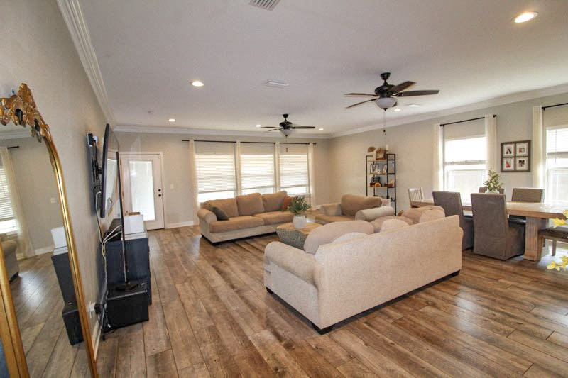 619 Lee Street – photo 3
