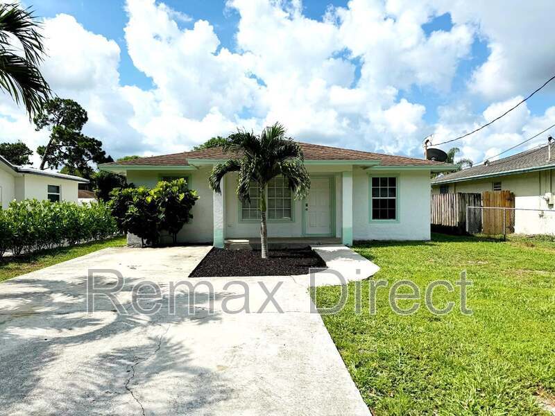 6682 4th Street – photo 1