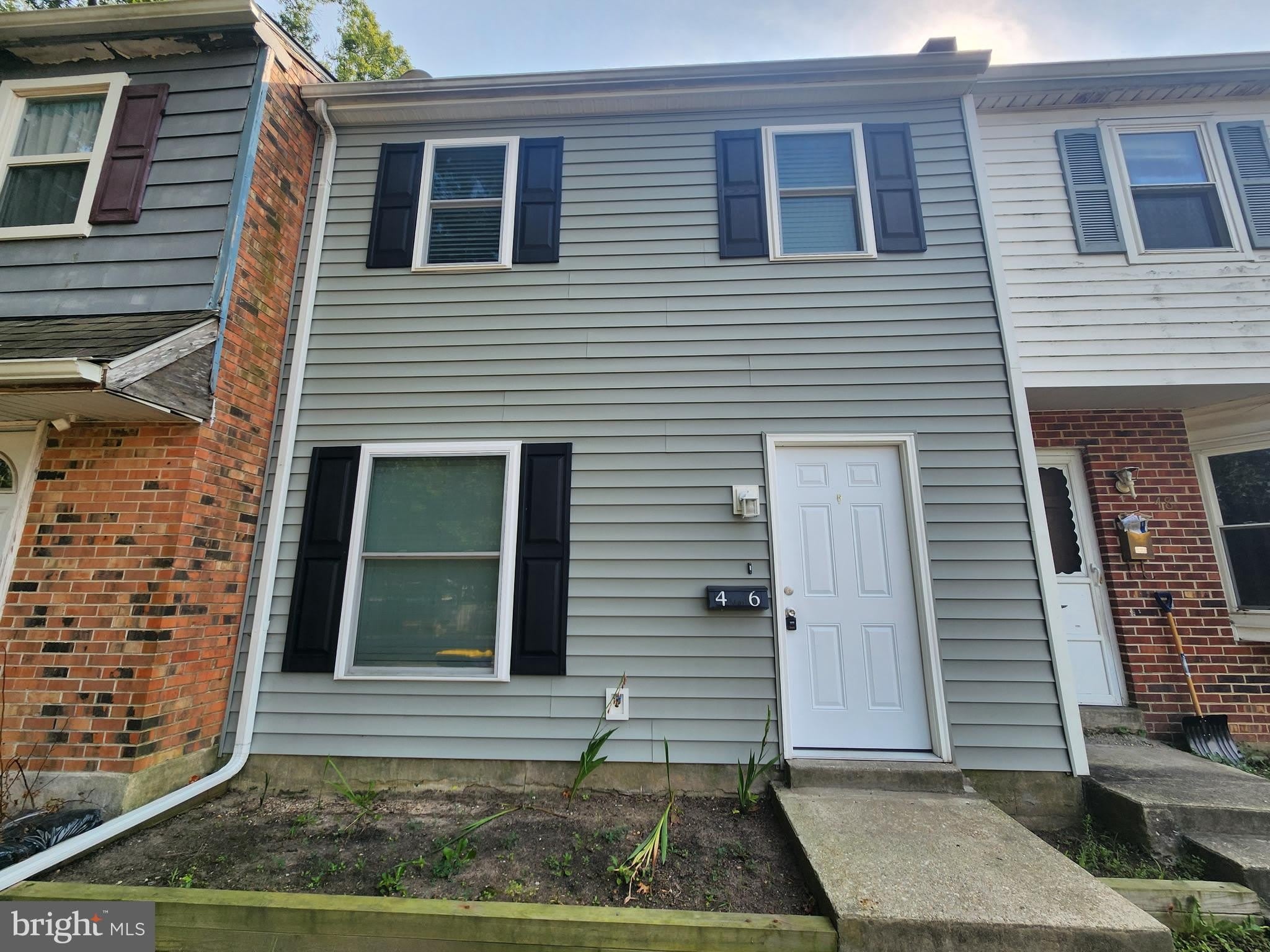 46 VILLAGE Drive – photo 2