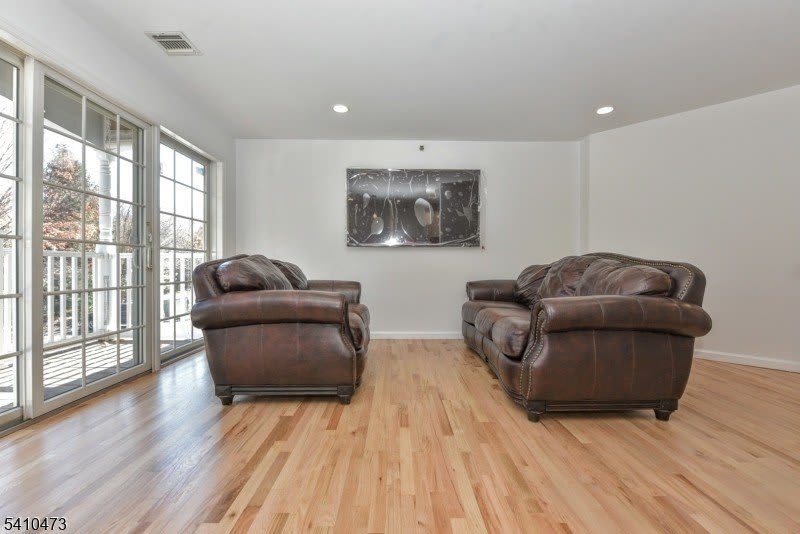 203 Central Park Pl – photo 4