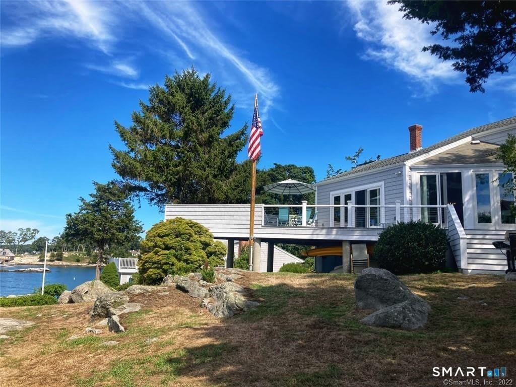 24 Nauyaug Point Road – photo 1