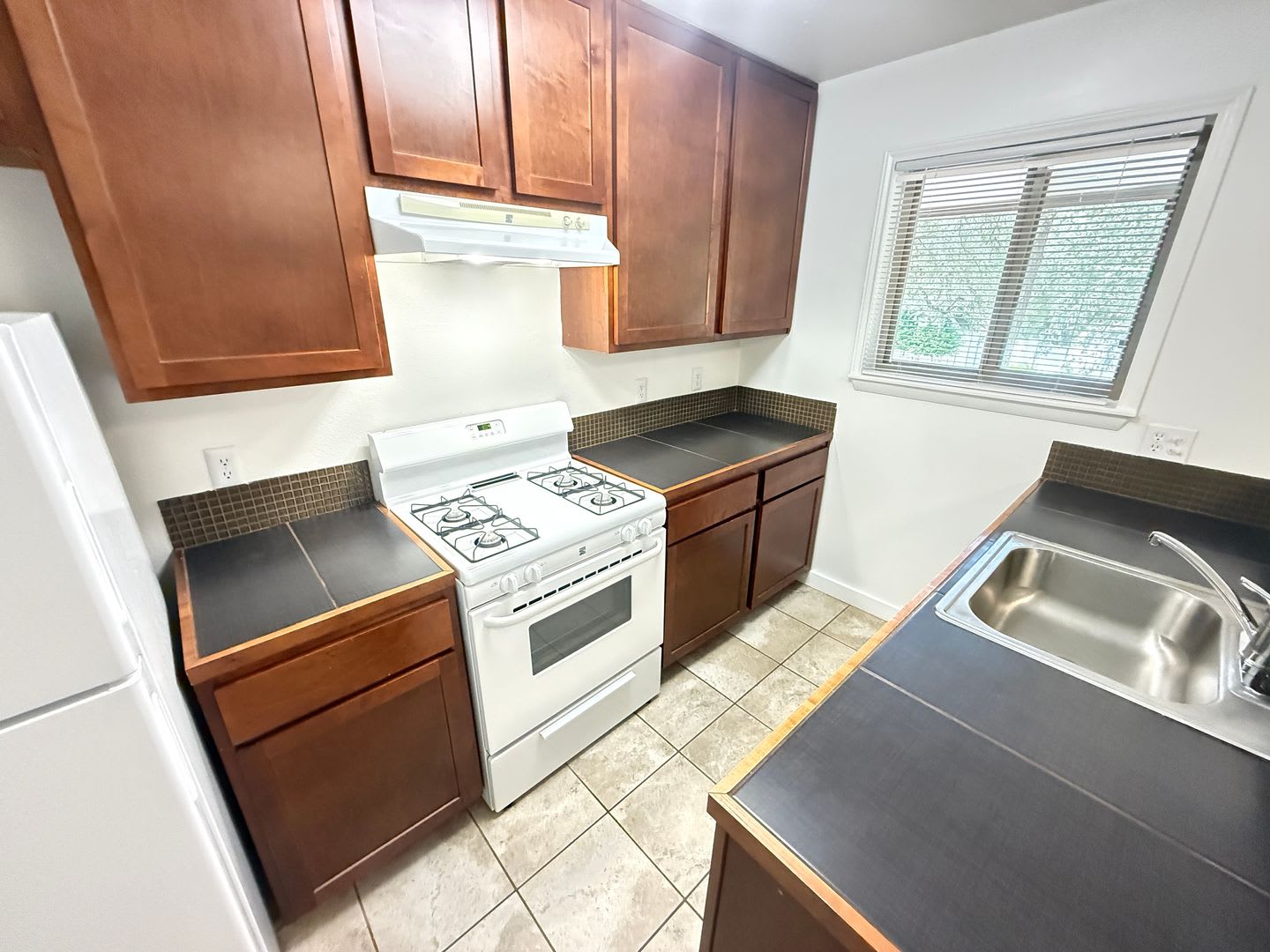 Lorrain Apartments – photo 2