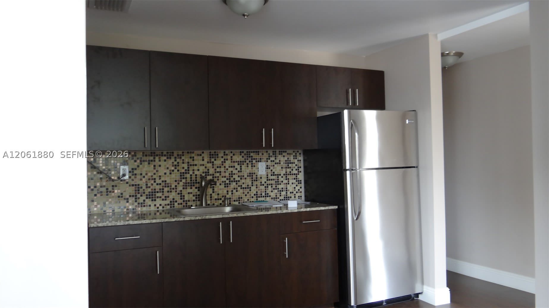 1469 SW 5th St – photo 1