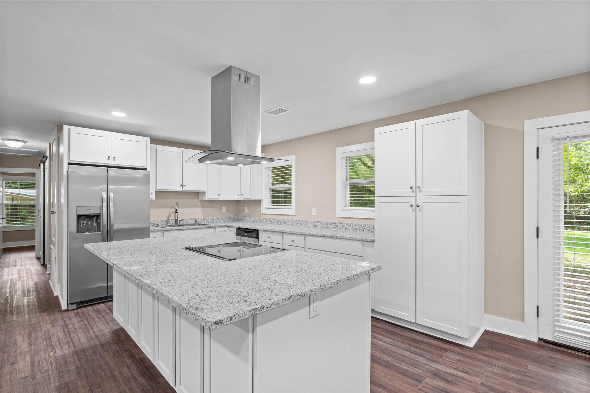 2310 McPhillips Drive – photo 5