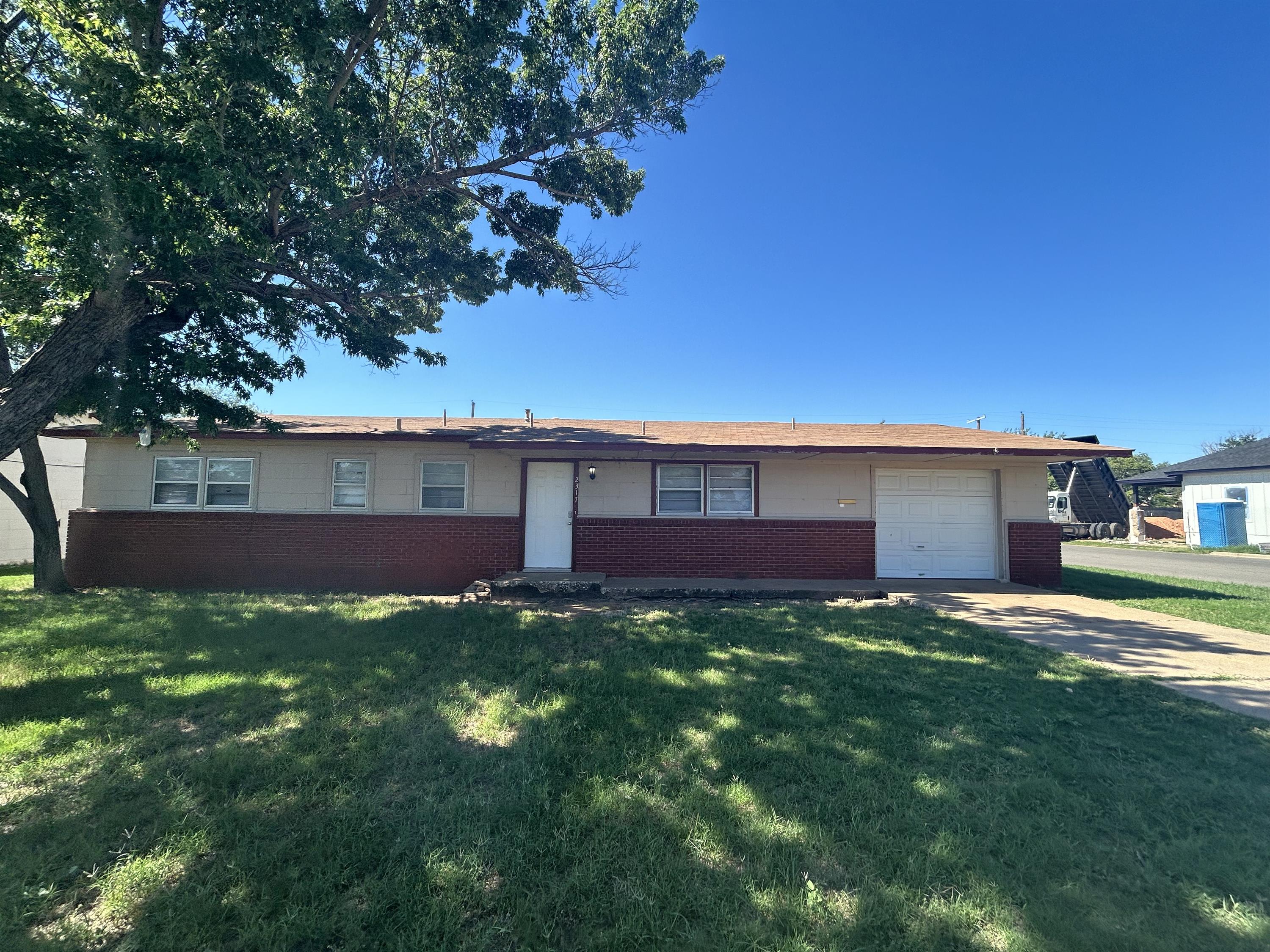2317 39th st – photo 1