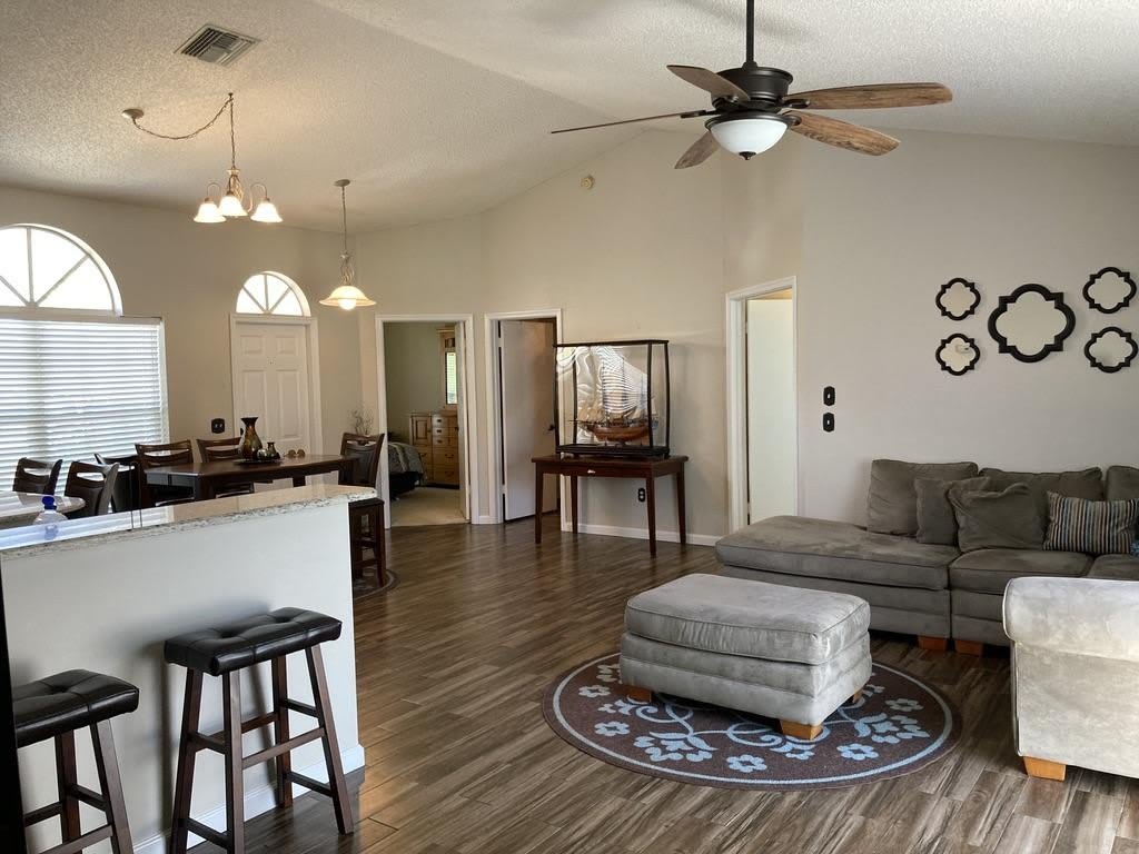 13016 Meadowbreeze Drive – photo 4