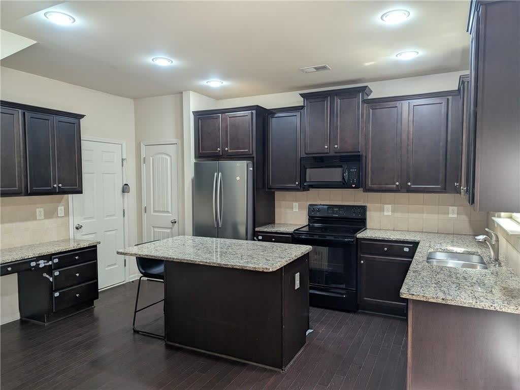 1785 Homeside Drive – photo 3
