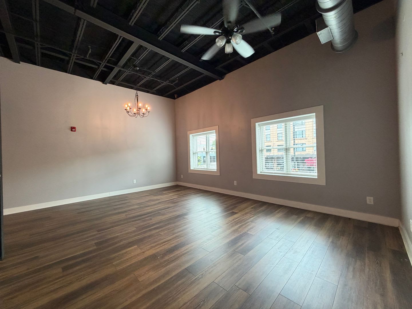 425 Broad St – photo 5