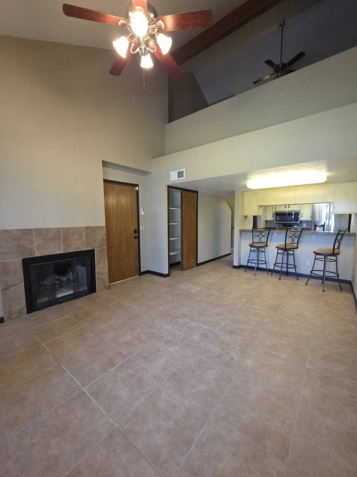 3716 East University Drive – photo 2