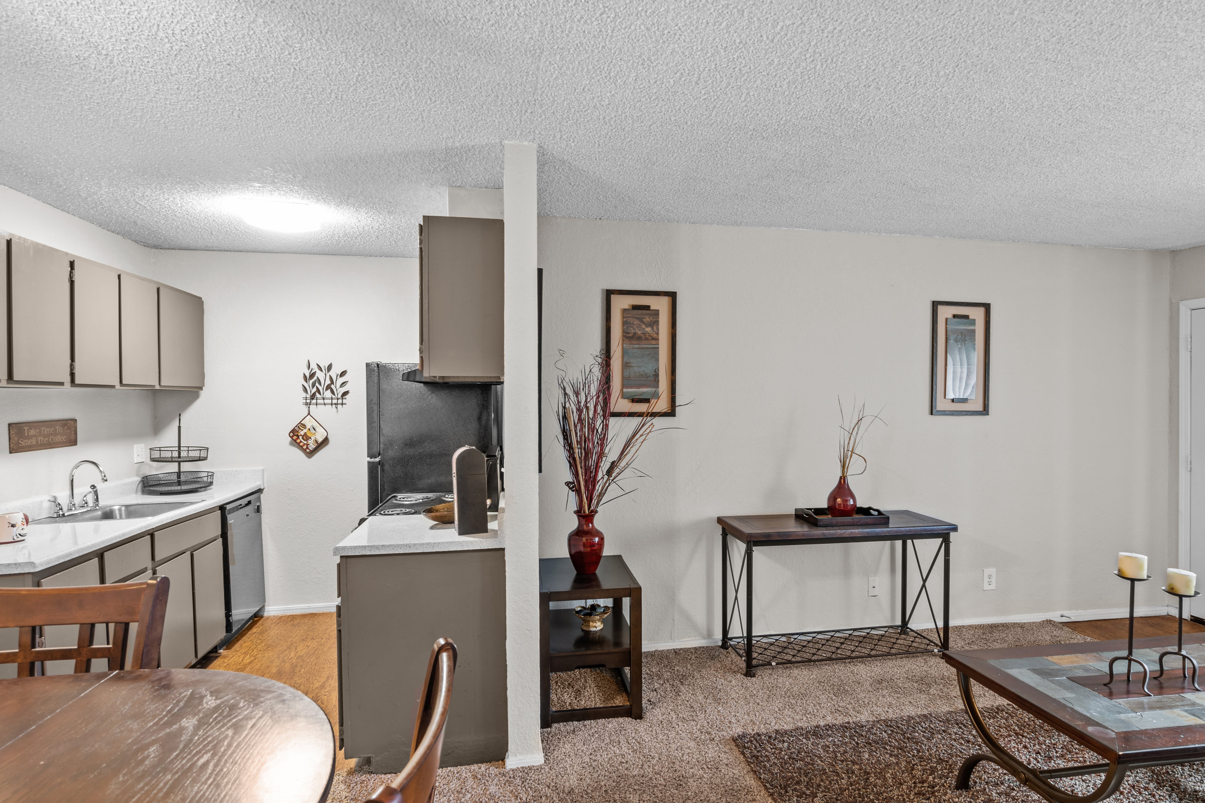 Silver Creek Apartments – photo 4