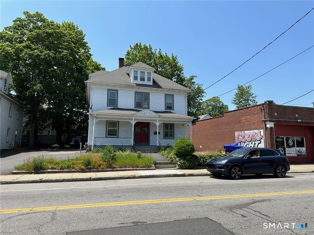 218 S Main Street – photo 1