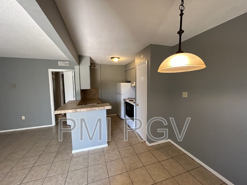 815 Walnut Ave – photo 4