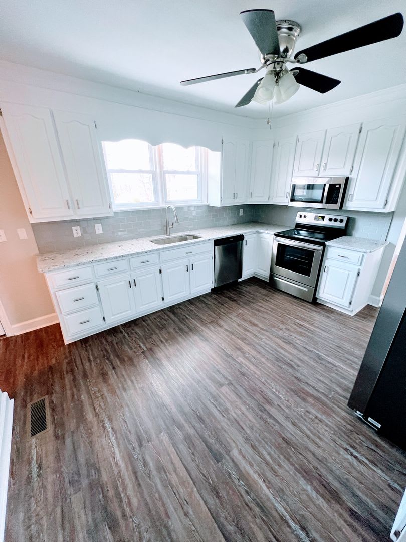 4 Bedroom Home in Campbell County – photo 5