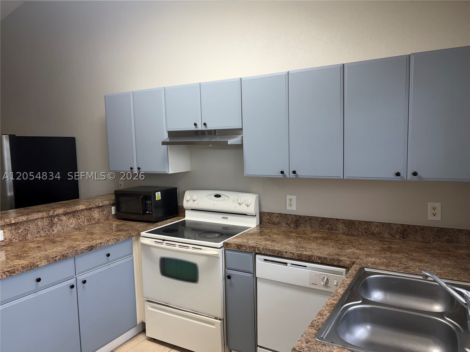 4545 26TH ST SW – photo 3
