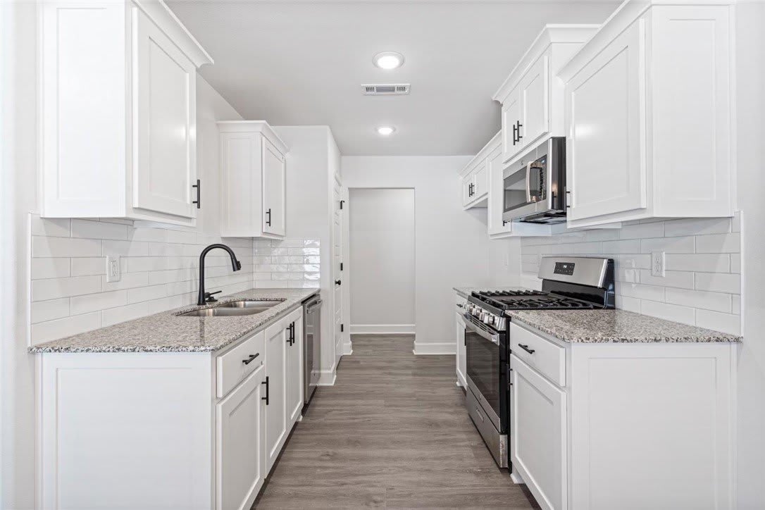 1200 Monarch Road – photo 4