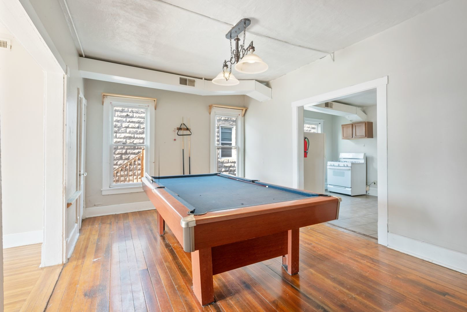 2020 College St – photo 5