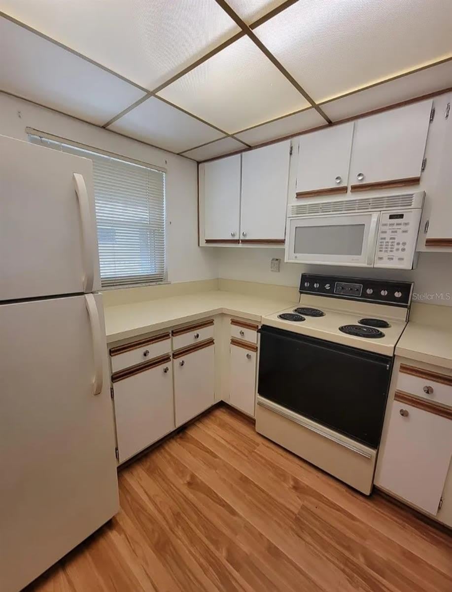 100 E KENTUCKY AVE – photo 4