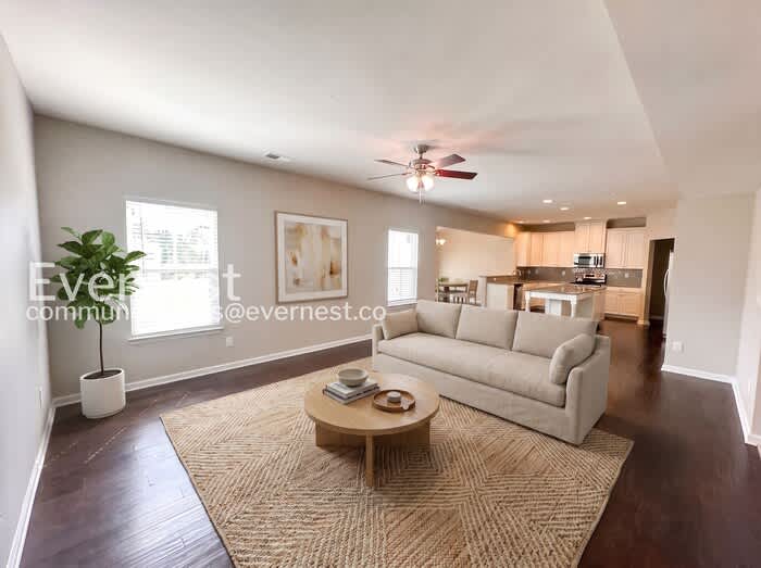 206 Welcombe Street – photo 3