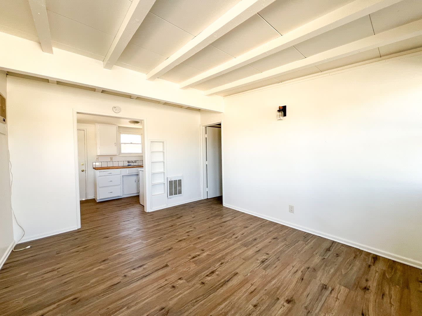 6067 Abronia Ave – photo 3