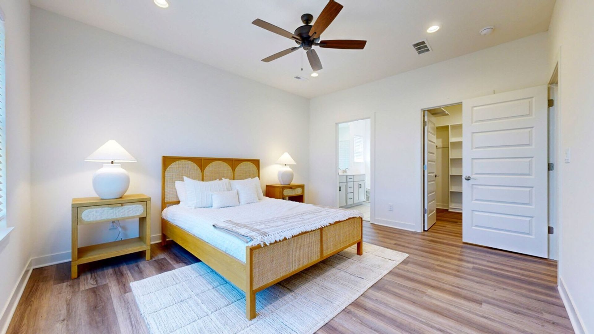 4 Bedroom 3.5 Bath Home Available Now in Spring Hill! – photo 5