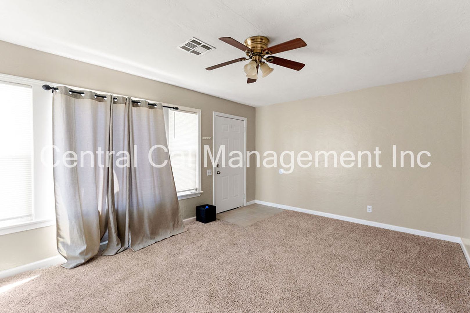 2 Bedroom/1 Bath Home with Paid Solar System – photo 5