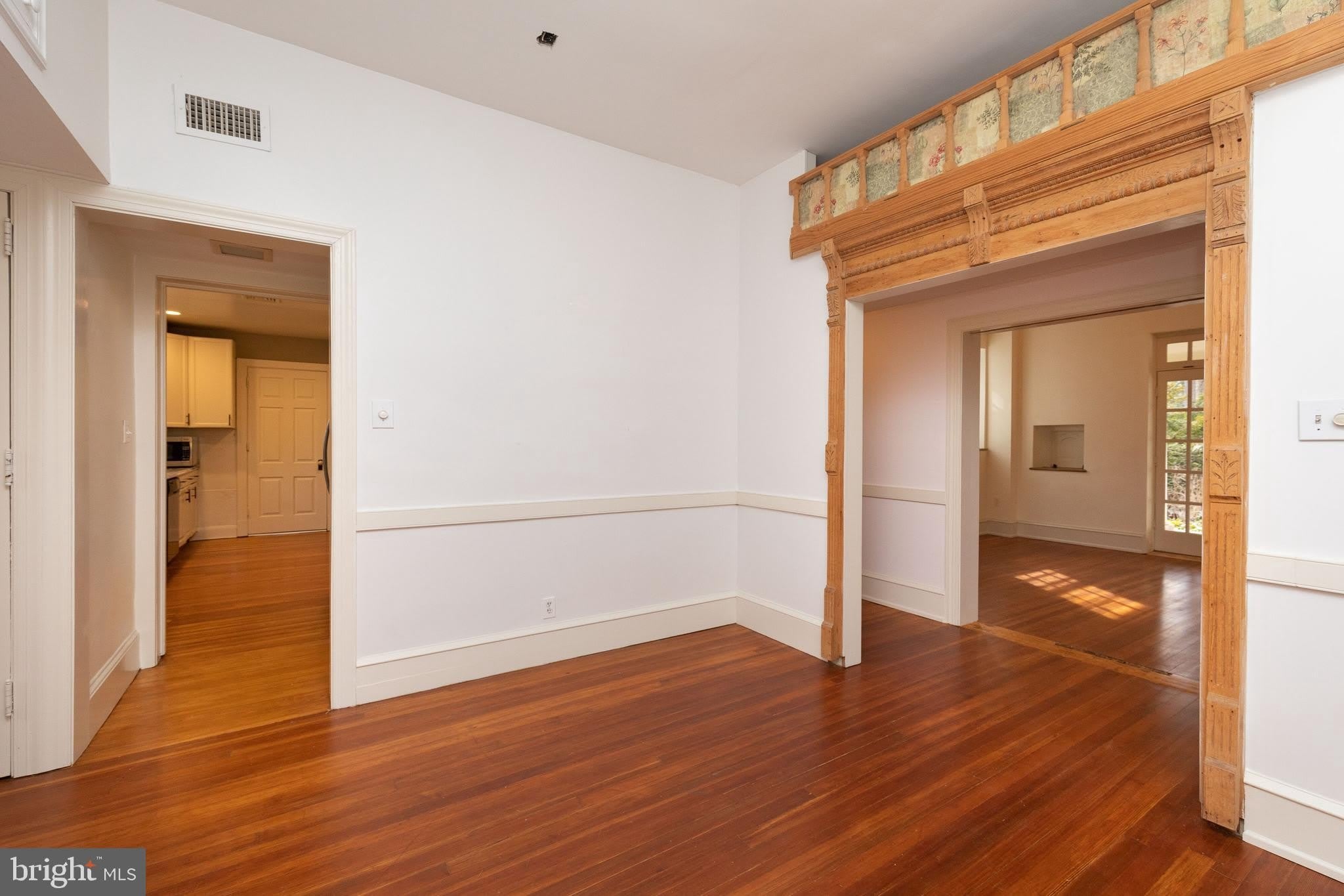 6610 WISSAHICKON Avenue – photo 4