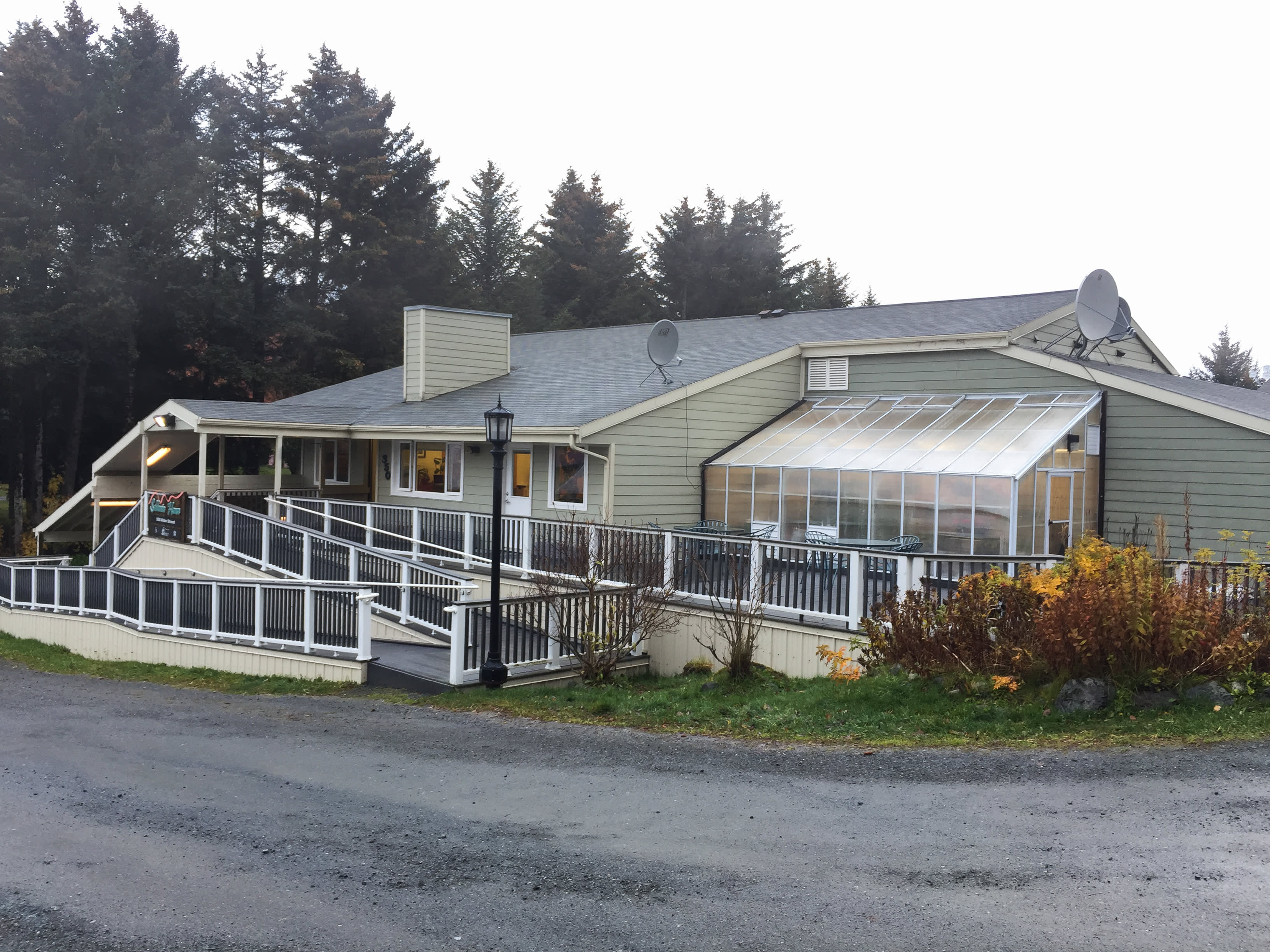 350 Alder St – photo 2