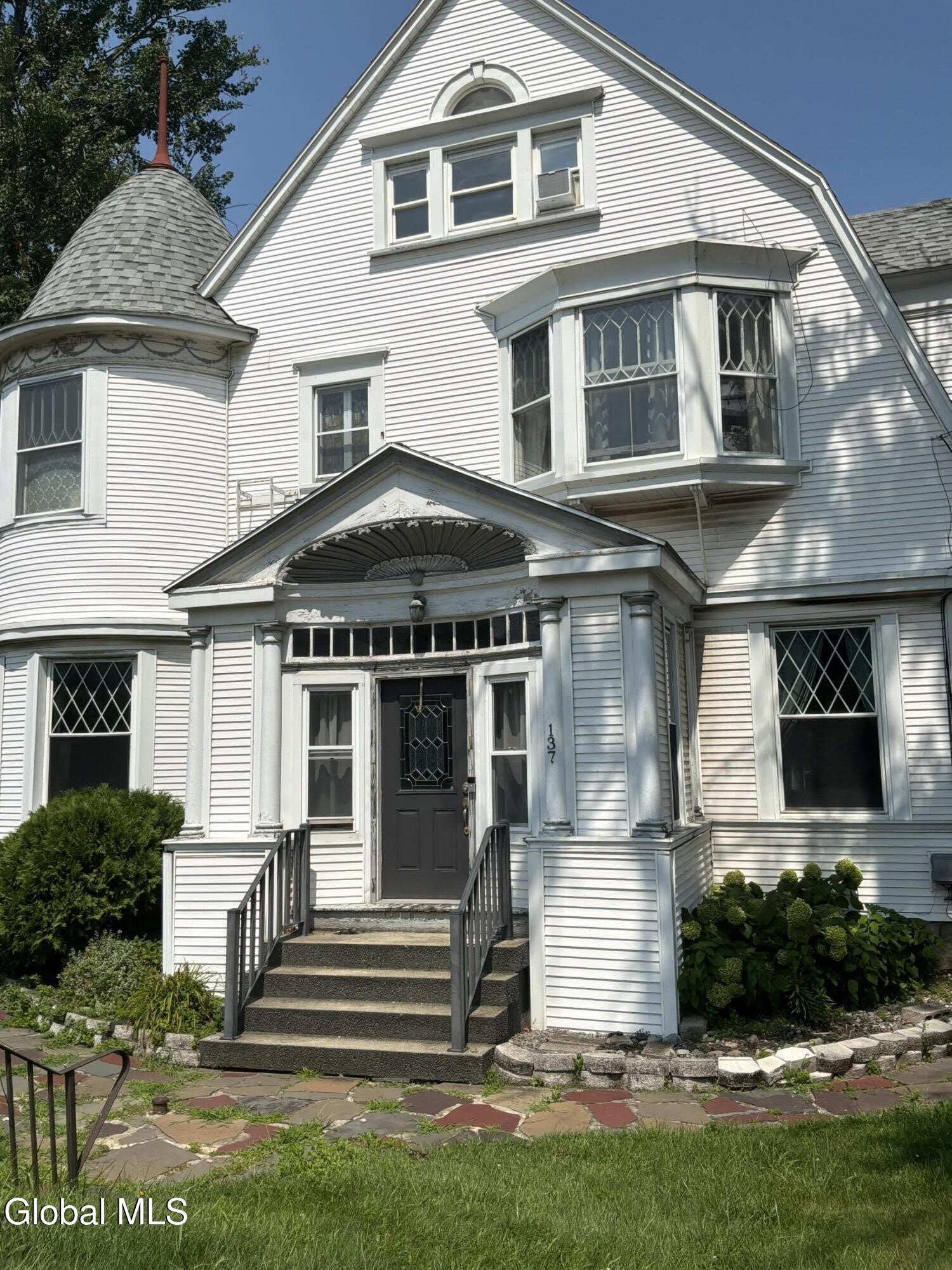 137 Broad Street – photo 1