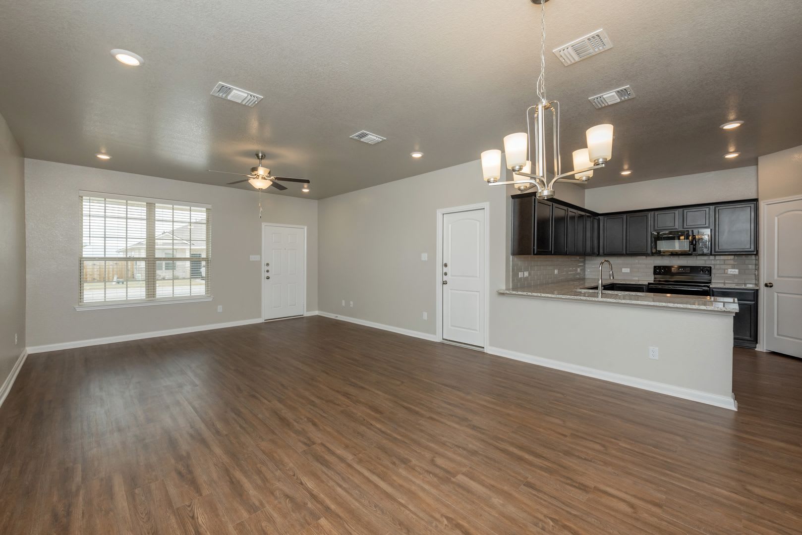 1571 Case Rd – photo 4
