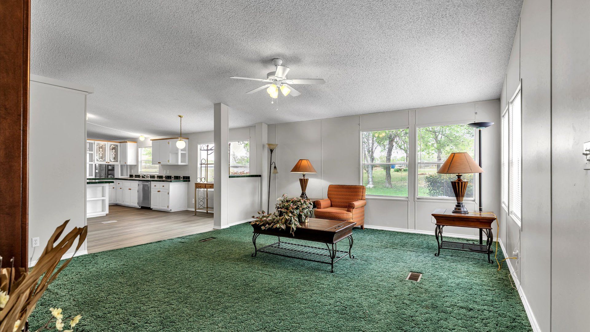 Charming Home in Convenient South San Antonio Location – 3457 S Foster Rd – photo 2