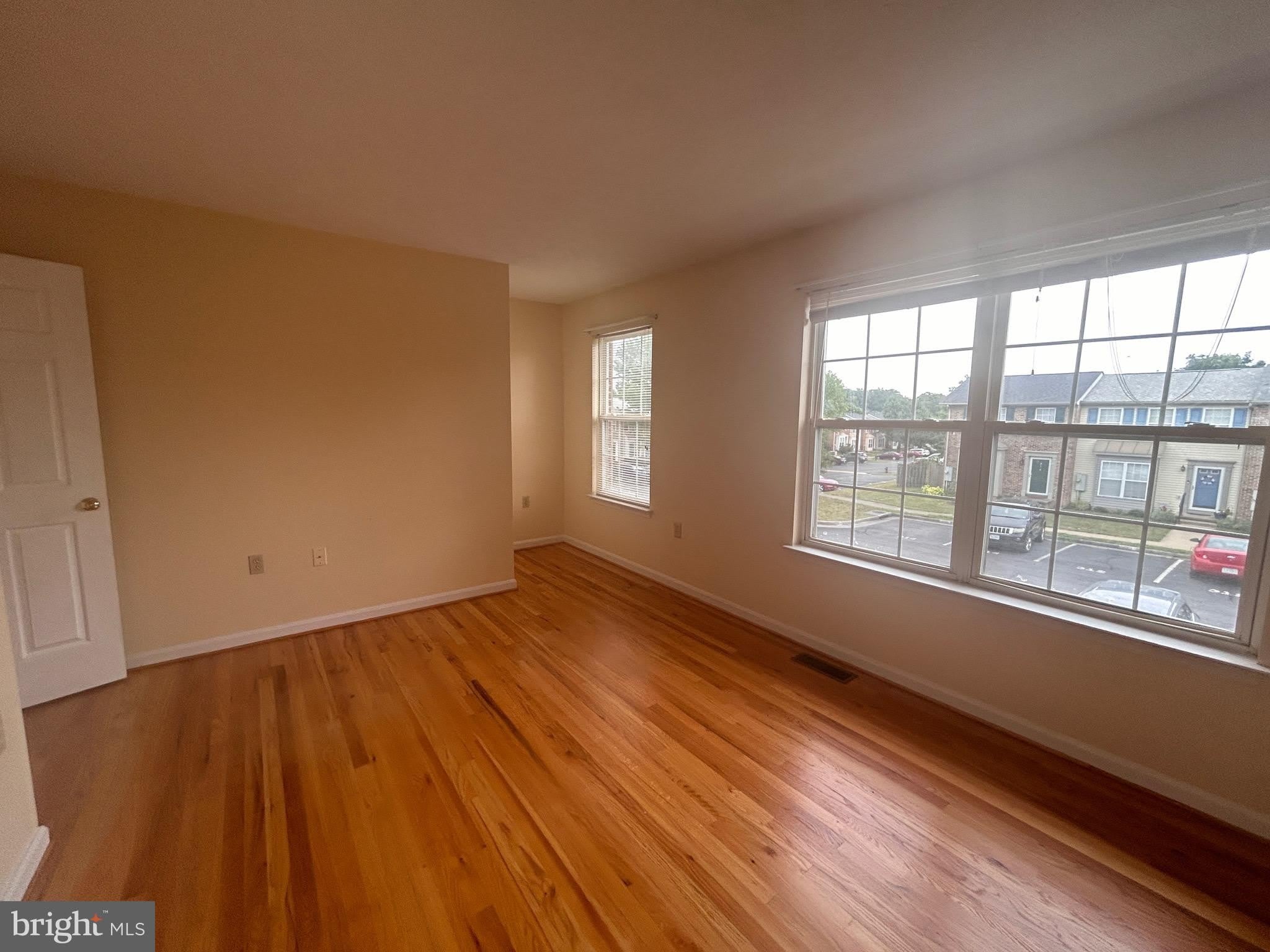 313 BARRINGTON Lane – photo 5