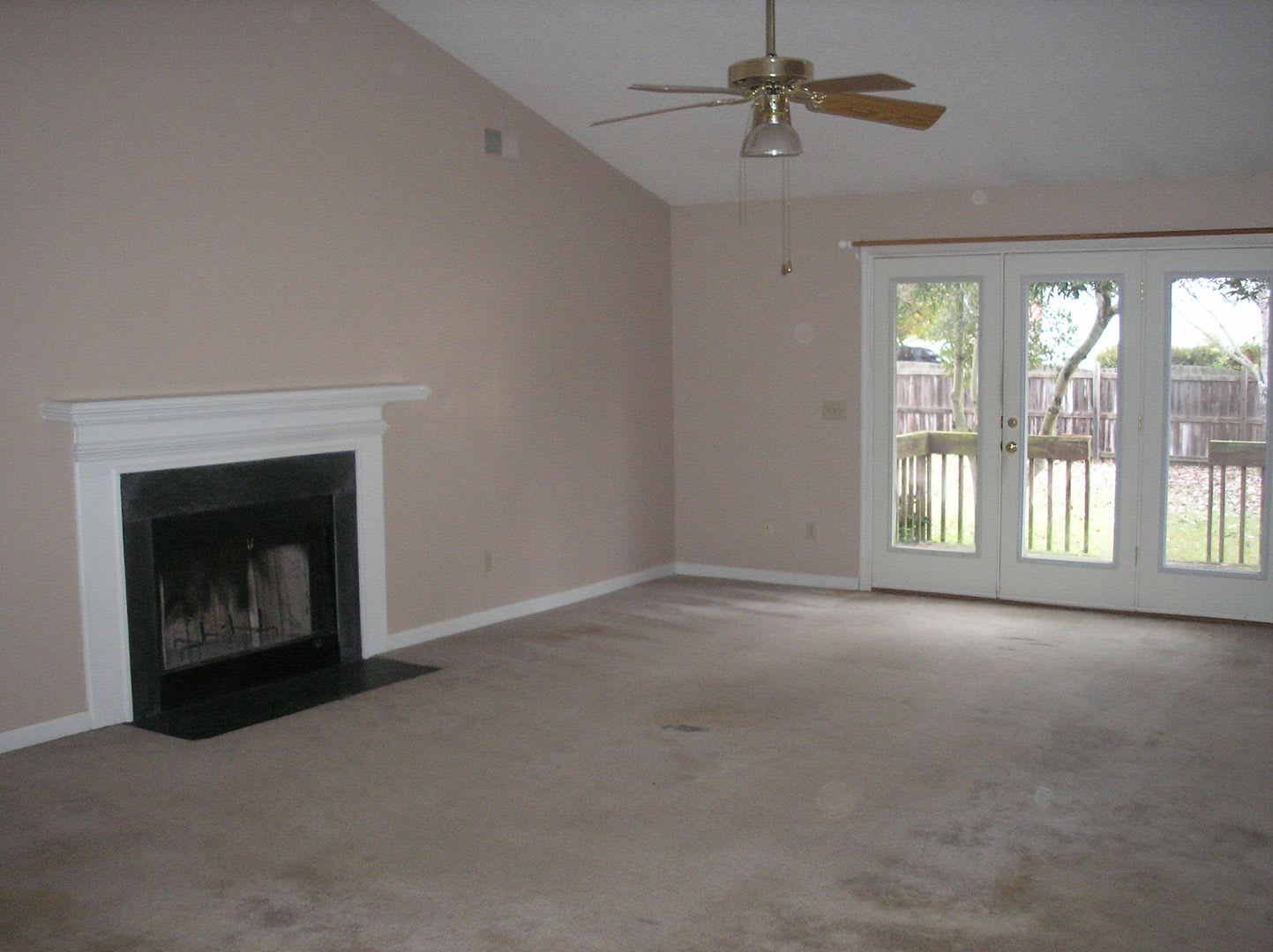 Lexington- Please call the Lexington Office to schedule tours – photo 2